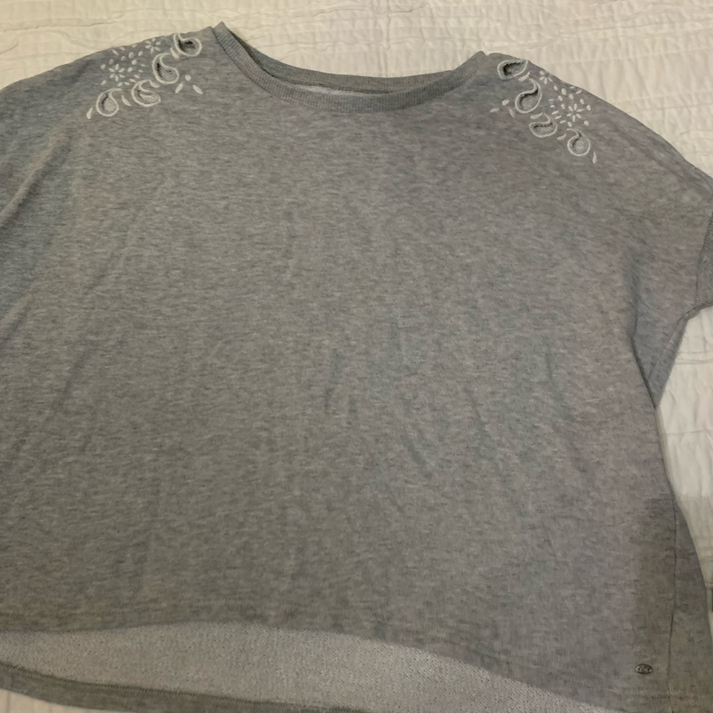 Relaxed cut out sweatshirt